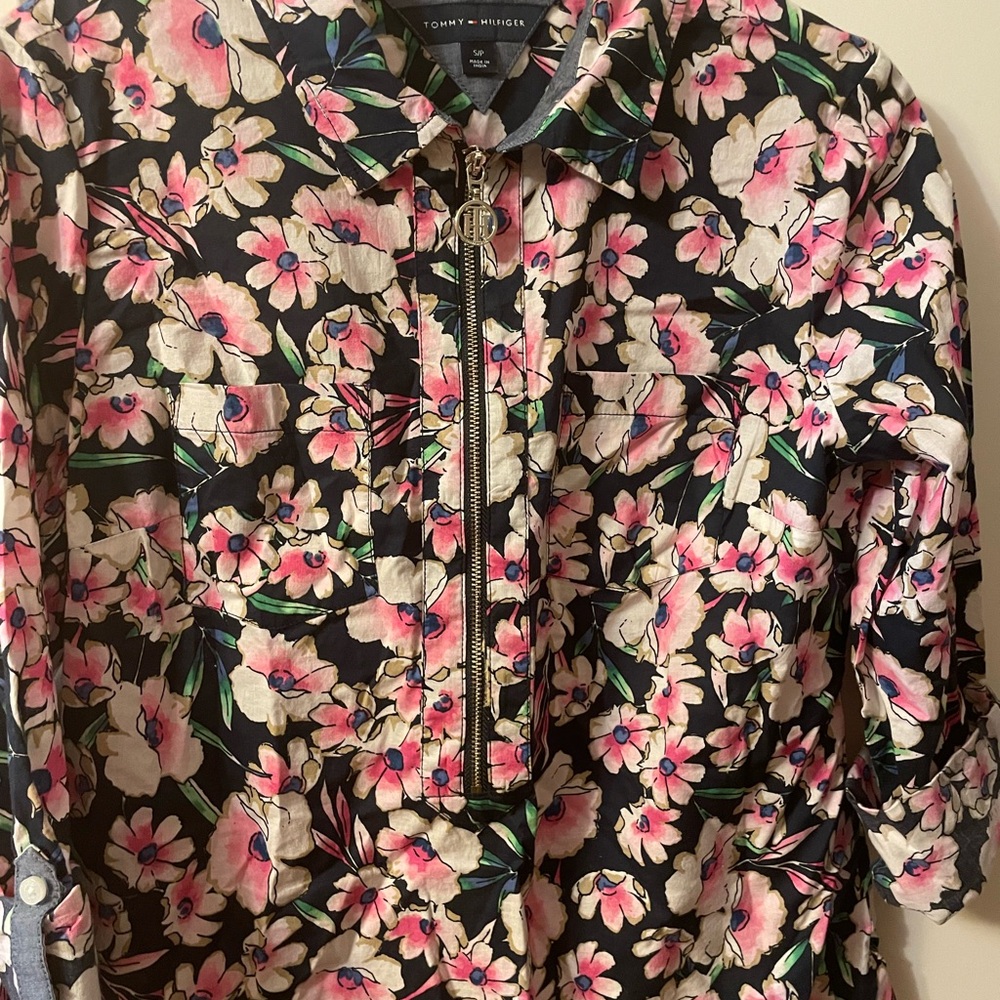 Tommy Hilfiger Floral Zip-Up Blouse